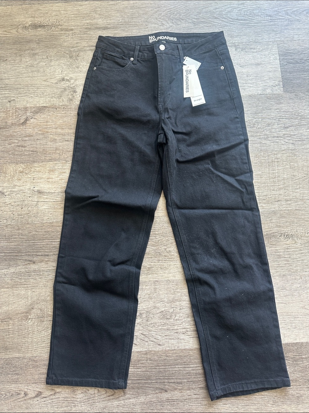 No Boundaries Women's Black Straight Leg Jeans